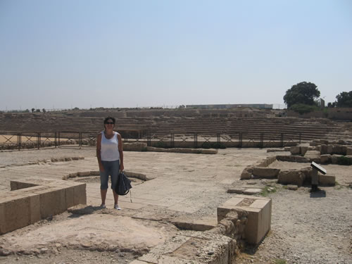 Toni Wiemers in the Judgment Hall in Caesarea