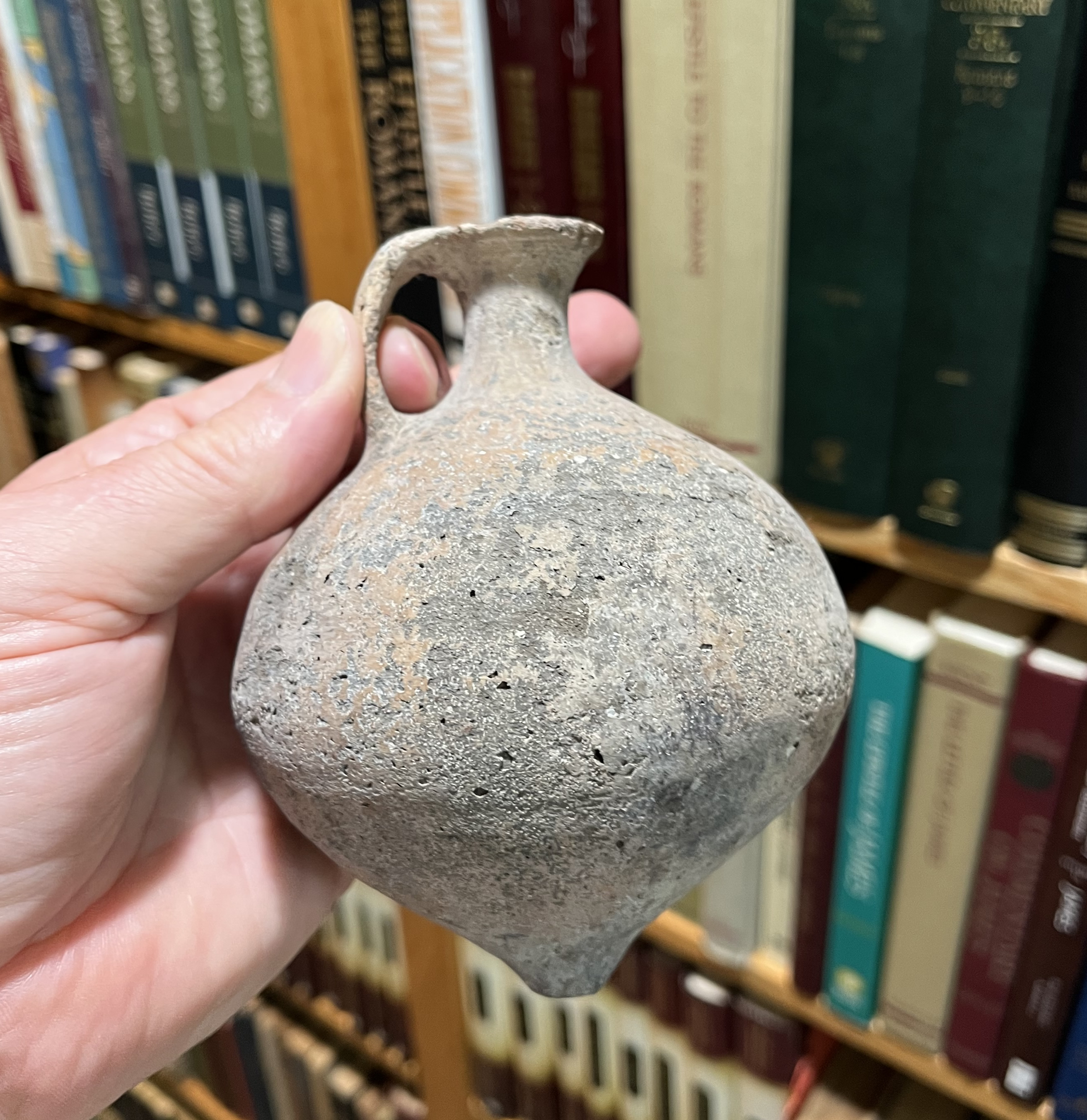 1500 BC Clay Juglet black varnish used for ointment 2